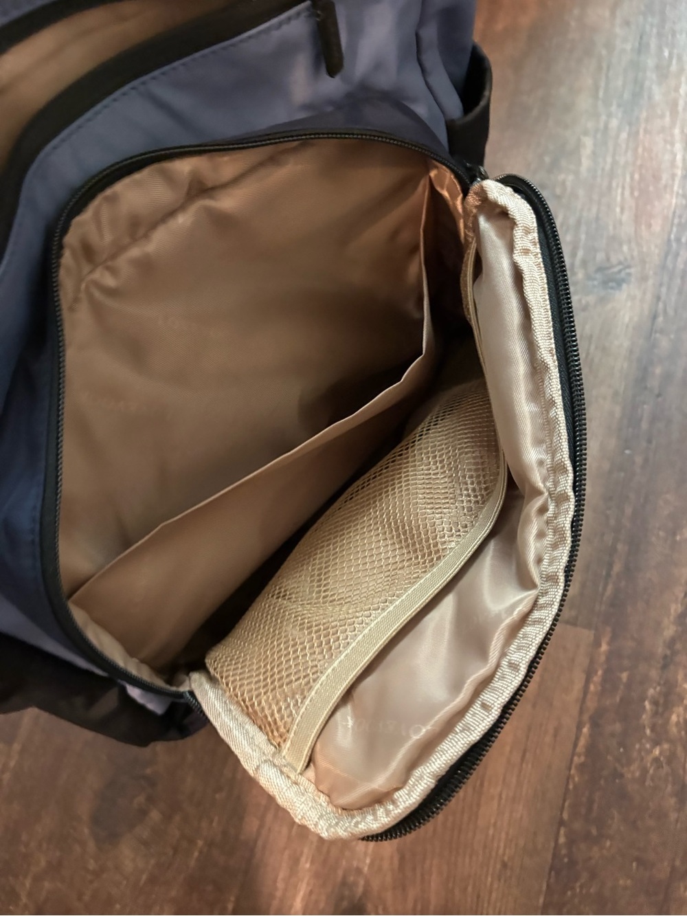 Backpack - Picture 6 of 9